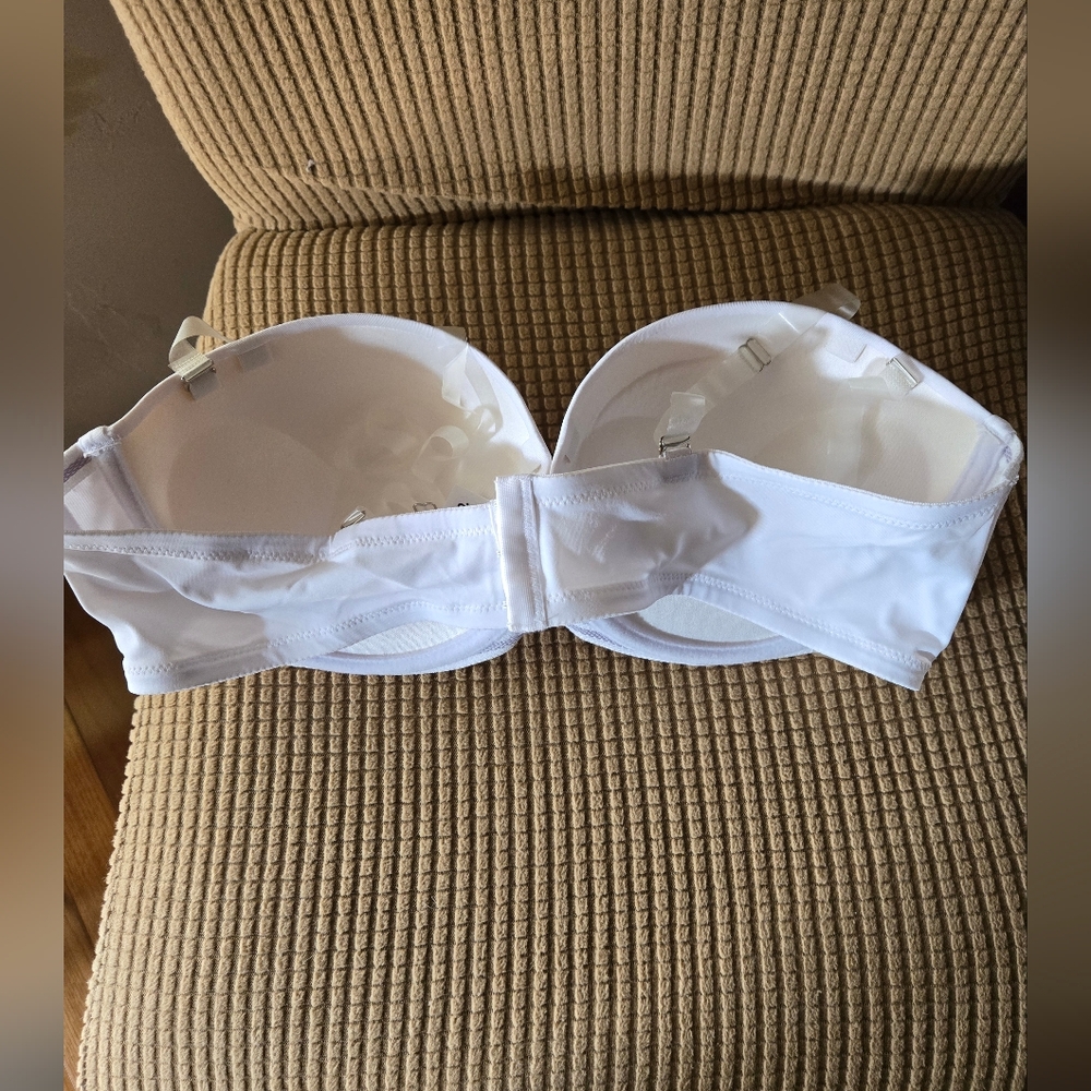 Women's Padded Strapless Push up Convertible Bra with Clear Straps 40C - Picture 3 of 4